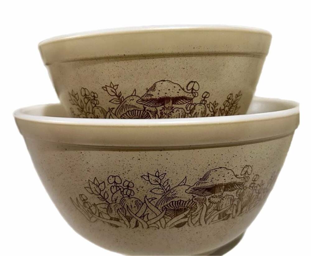Vintage Pyrex Bowl Set 401 & 402 Nesting Bowls Cottagecore Kitchen Woodland Mu